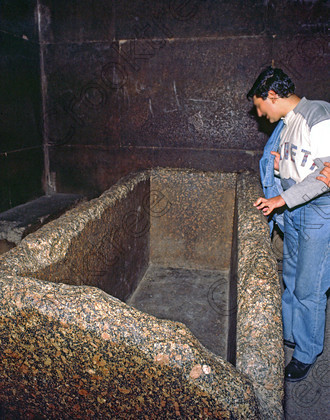 sarcophagus khufu pyramid giza great chamber inside pyramids burial cheops egyptian kings granite tomb were
